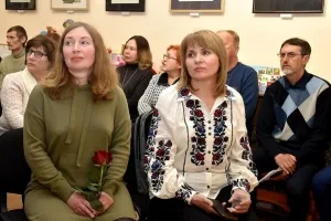 Посмертну виставку робіт військового з Кропивницького відкрили в Музеї мистецтв