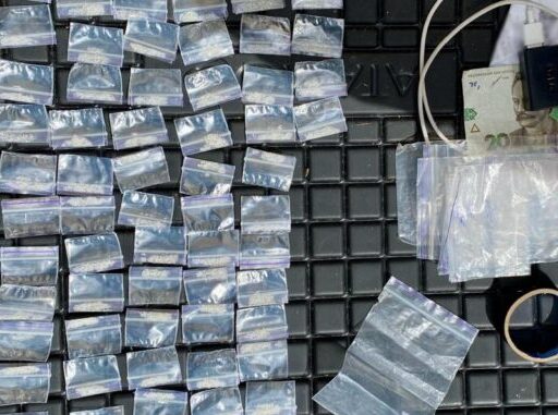 На Кіровоградщині поліцейські затримали наркозбувача (ФОТО)