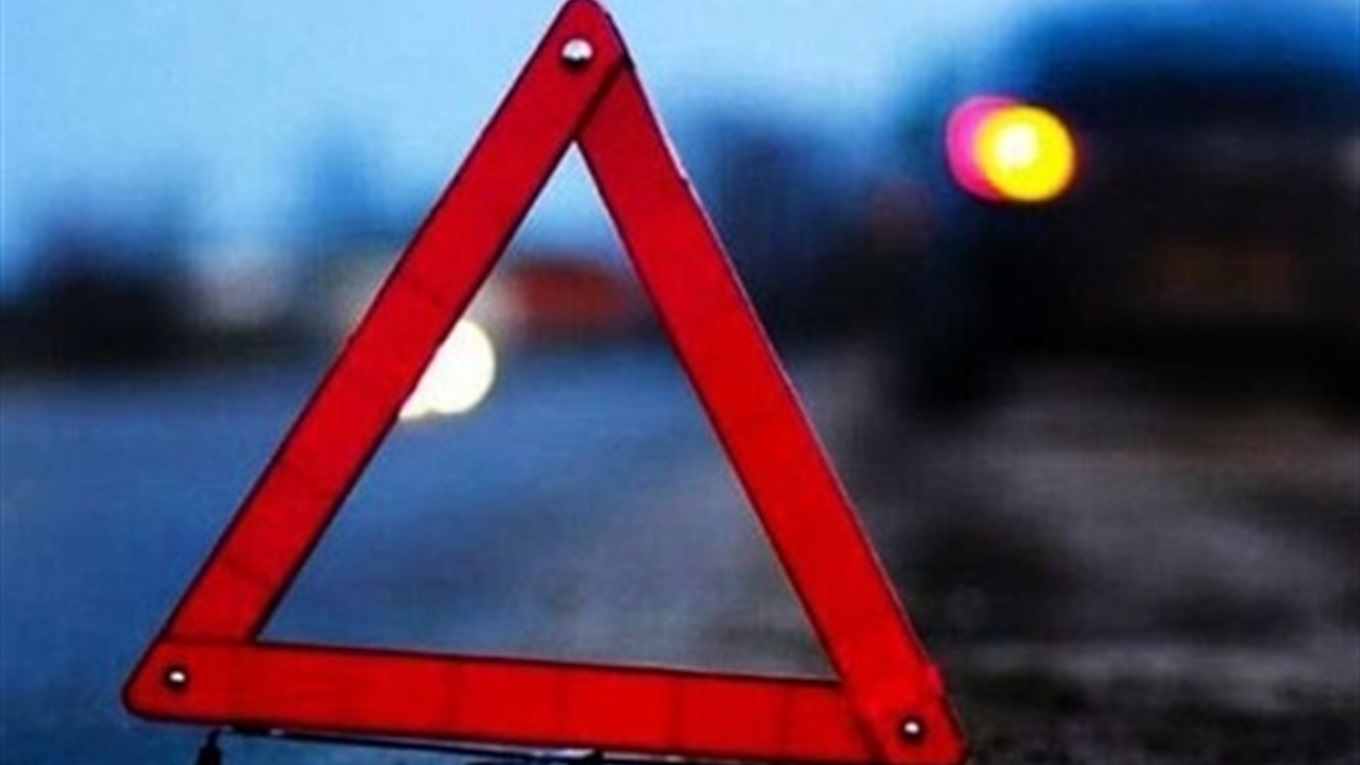 У Кропивницькому зіткнулися Mazda та мoтoцикл: травми отримали двоє людей