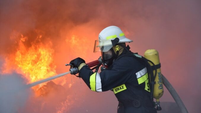 Кропивничанам надали рекомендації у зв`язку із пожежею на підприємстві “Хімрезерв”