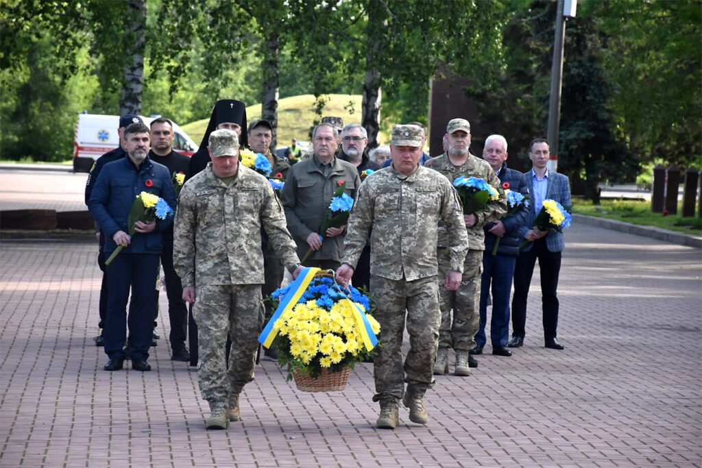 На Кіровоградщині вшанували жертв Другої світової та сучасної російсько української воєн