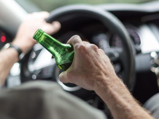 Під час комендантської години у Кропивницькому зупинили п’яного водія