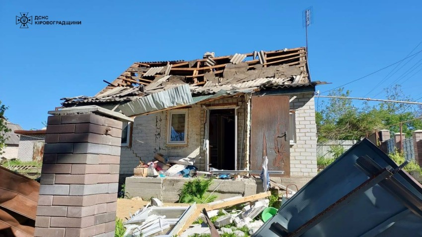 Ворожа атака на Кіровоградщину: пошкоджені будинки та гаражі