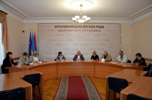 Засідання громадської комісії з житлових питань: ще 10 сімей ВПО у Кропивницькому взято на облік для отримання тимчасового житла