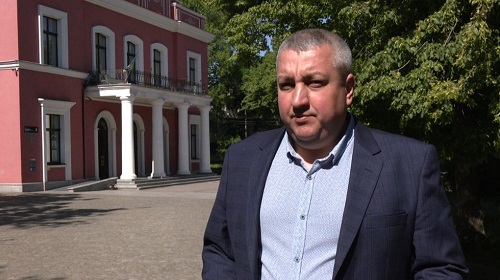 Кіровоградську облраду оштрафували через відмову поновити директора театру Вандрашека